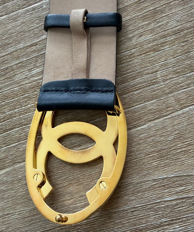 Authentic vintage Chanel black calfskin leather gold belt