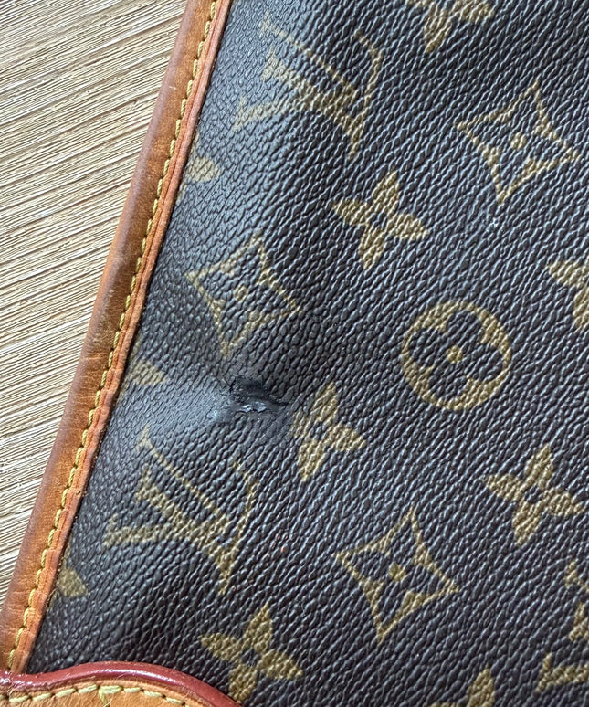 Louis Vuitton Neverfull MM Monogram Tote