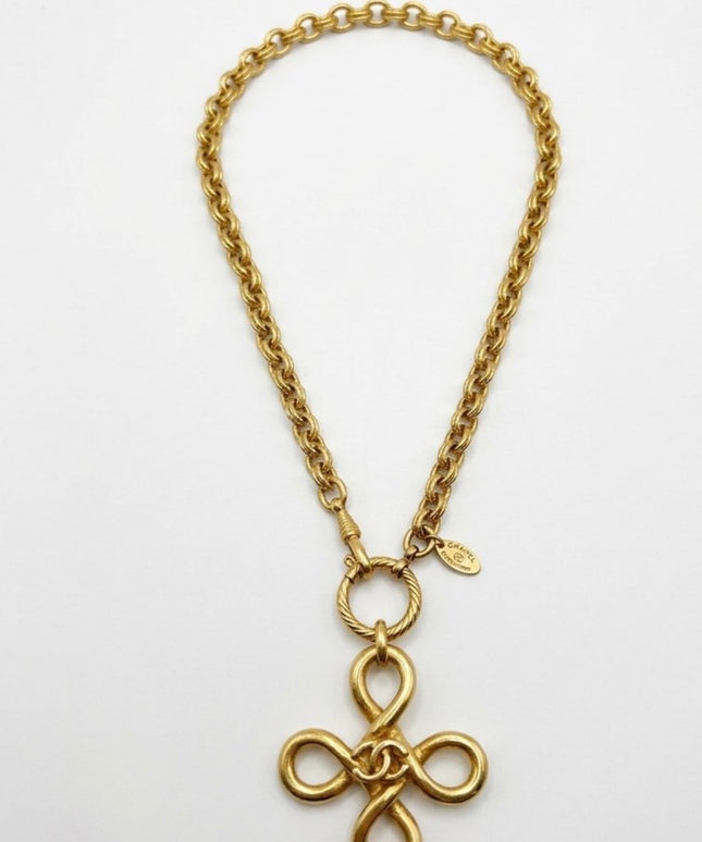 Chanel Clover Knot chain necklace