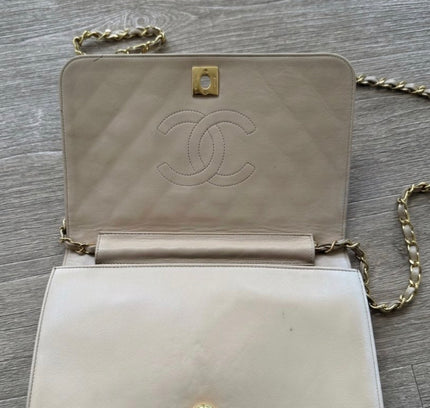 Chanel tan Quilted Leather Shoulder Bag